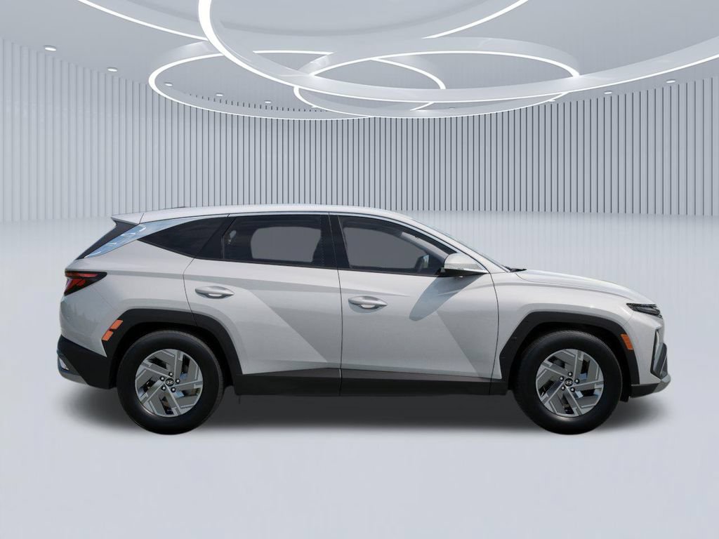 New 2026 Hyundai Tucson Blue SE FWD image 7