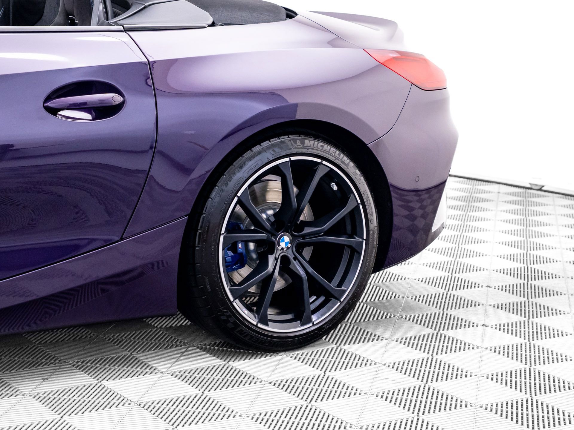 Used 2024 BMW Z4 M40i w/ Premium Package RWD image 34