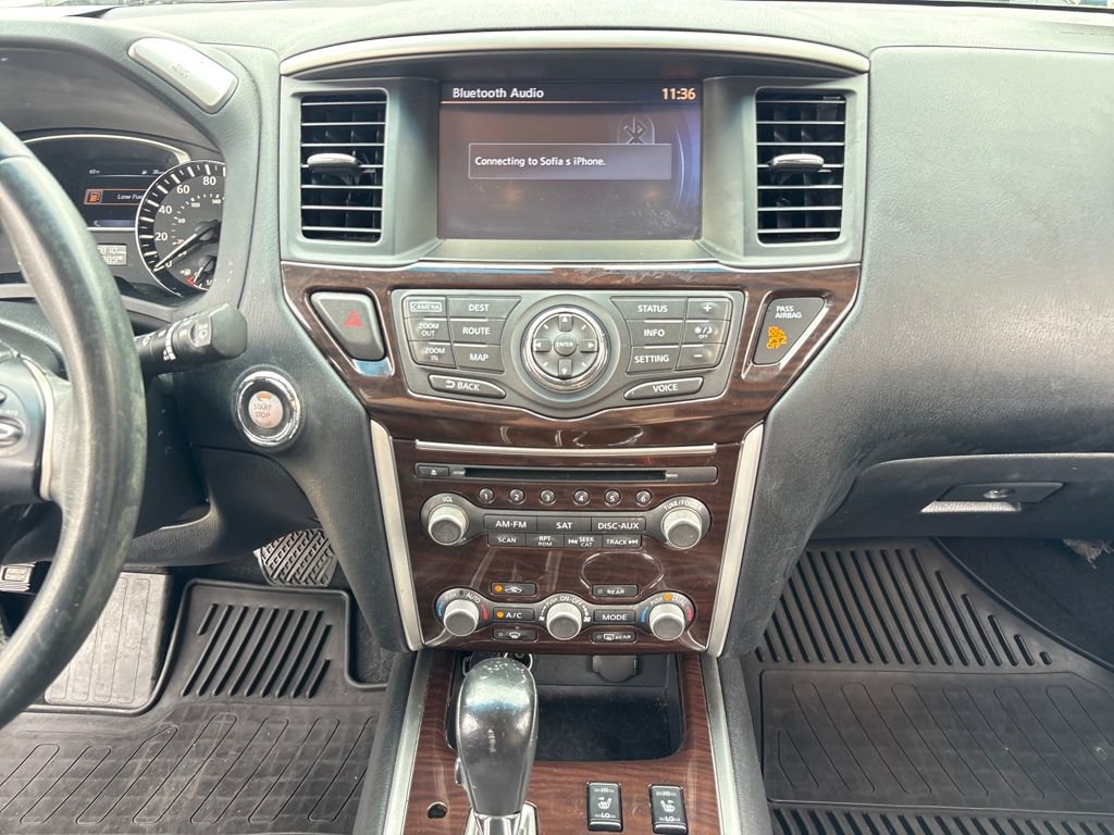 Used 2015 Nissan Pathfinder SL w/ SL Tech Package image 23