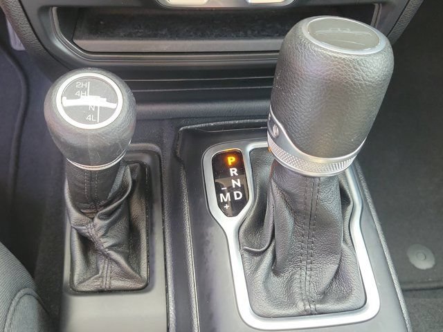 Used 2021 Jeep Gladiator Sport AWD/4WD image 27