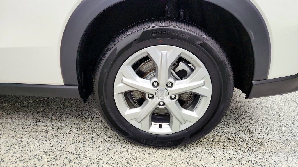 Used 2025 Honda HR-V LX image 9