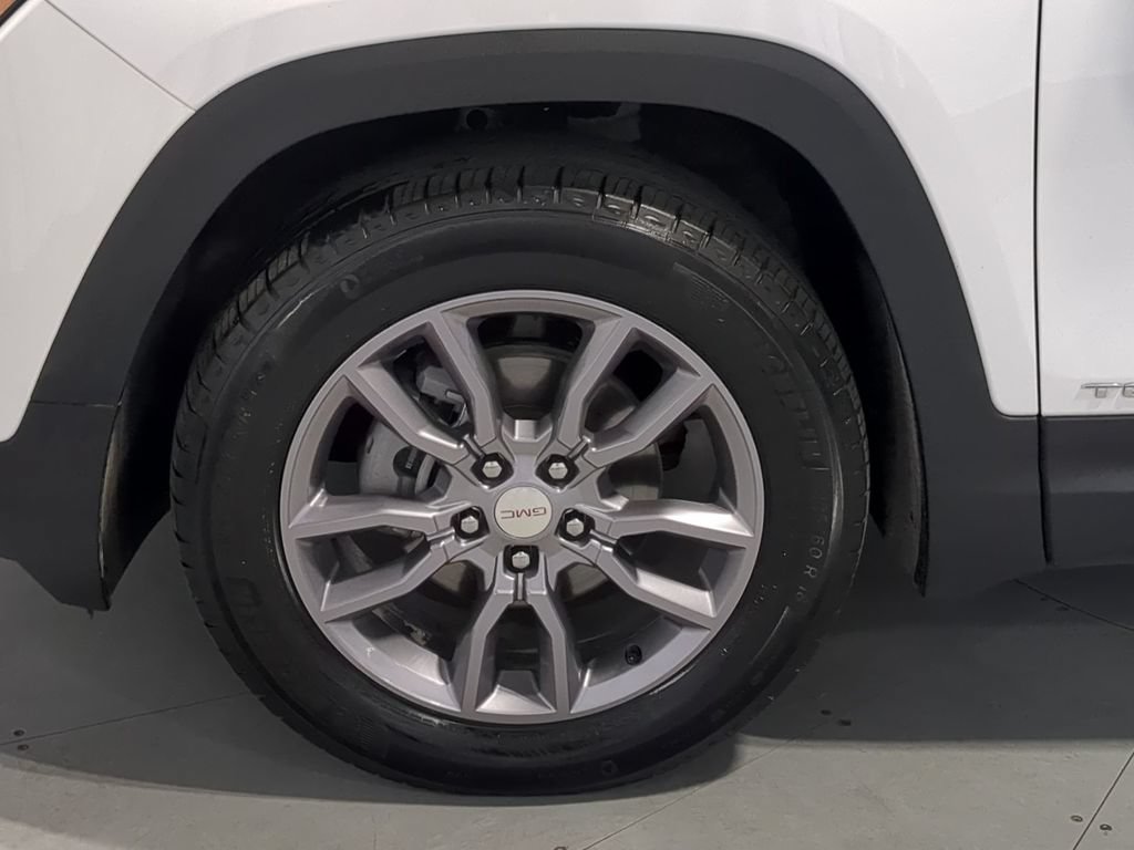 Used 2023 GMC Terrain SLT w/ Tech Package AWD/4WD image 17