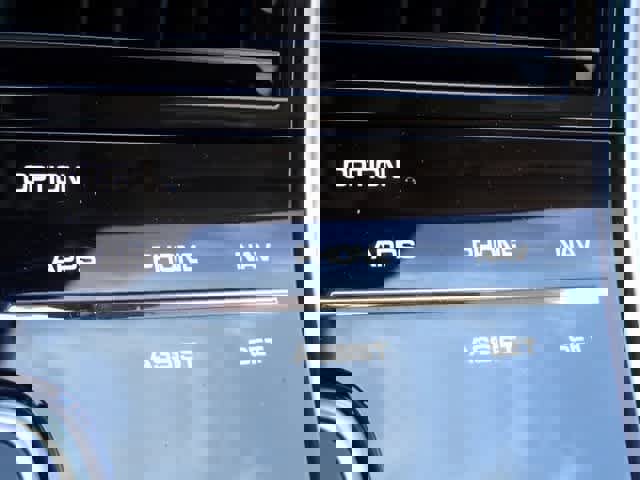 Used 2018 Porsche Panamera image 38