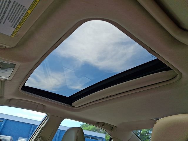 Used 2012 Toyota Camry XLE w/ Leather Pkg FWD image 17