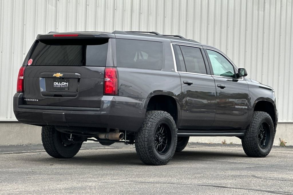 Used 2017 Chevrolet Suburban LT AWD/4WD image 4