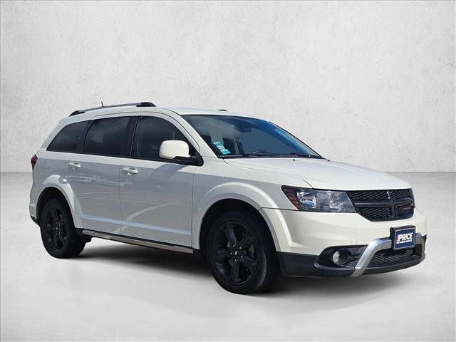 Used 2019 Dodge Journey Crossroad FWD image 3