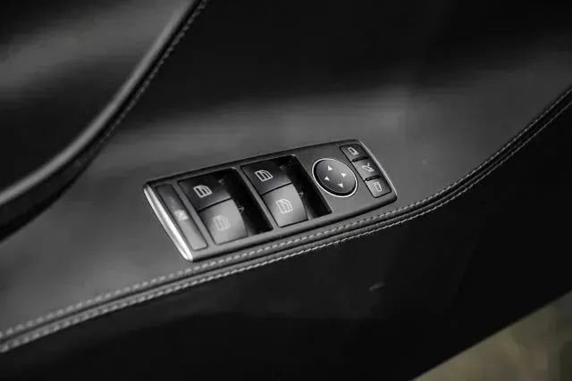 Used 2018 Tesla Model S 75D image 47