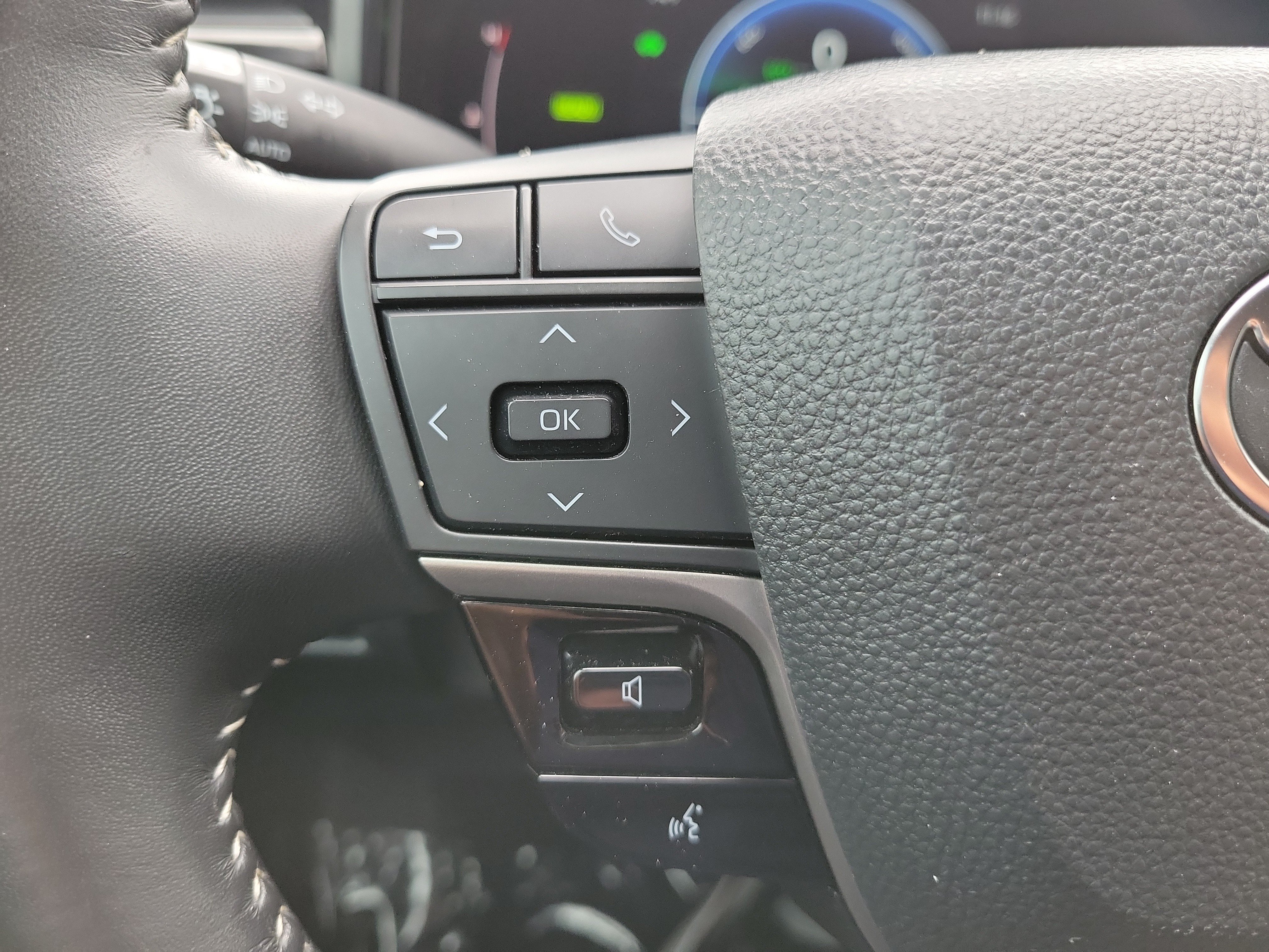 Certified 2025 Toyota Camry SE w/ Convenience Package FWD image 24