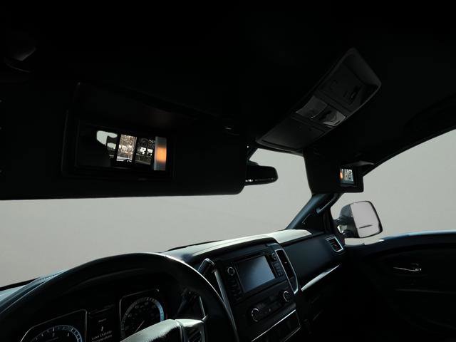 Used 2018 Nissan Titan SL w/ Midnight Edition image 26
