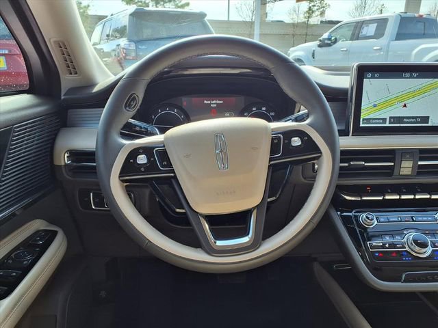 Certified 2022 Lincoln Corsair FWD w/ Equipment Group 101A image 11