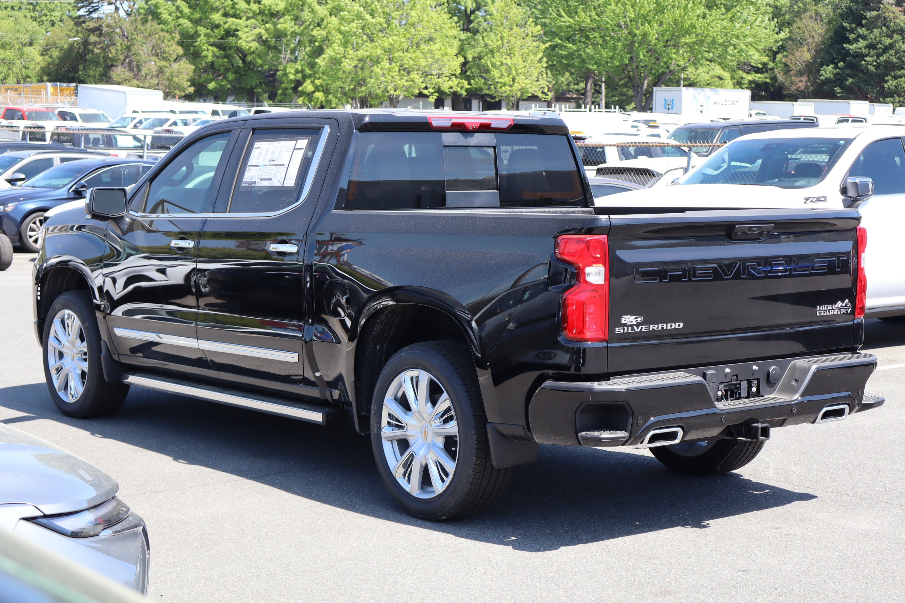 New 2026 Chevrolet Silverado 1500 High Country w/ High Country Premium Package AWD/4WD image 7