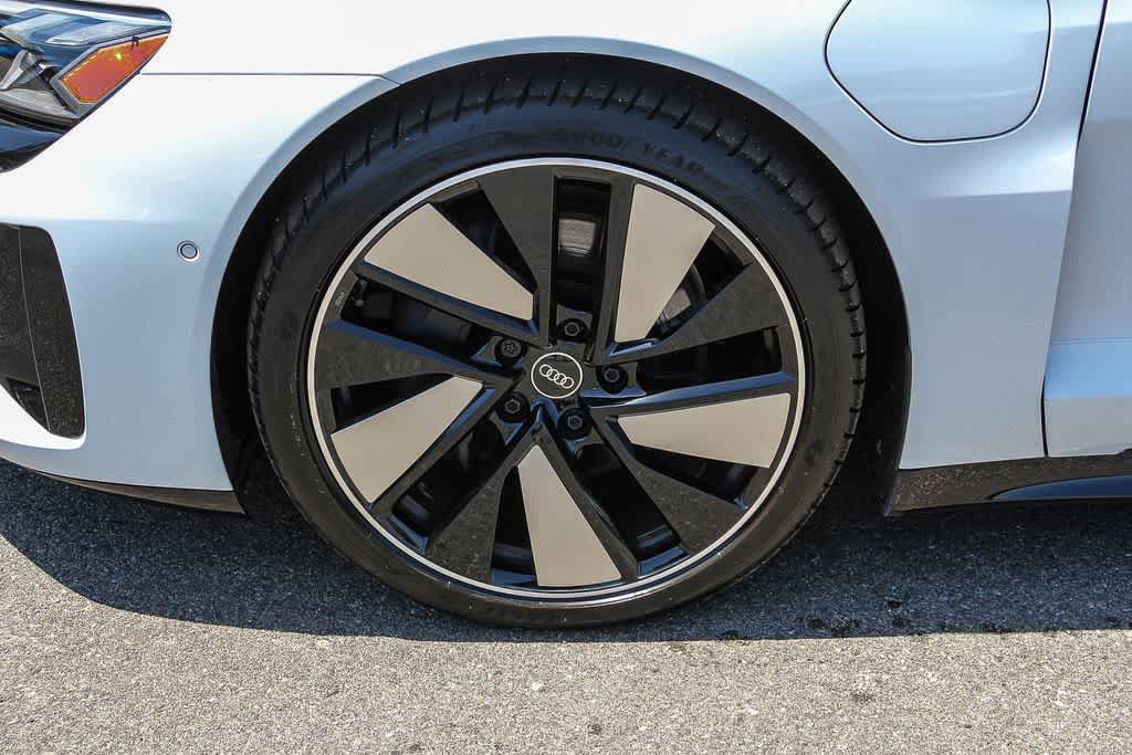 Used 2024 Audi e-tron GT Prestige w/ Prestige Package AWD/4WD image 9
