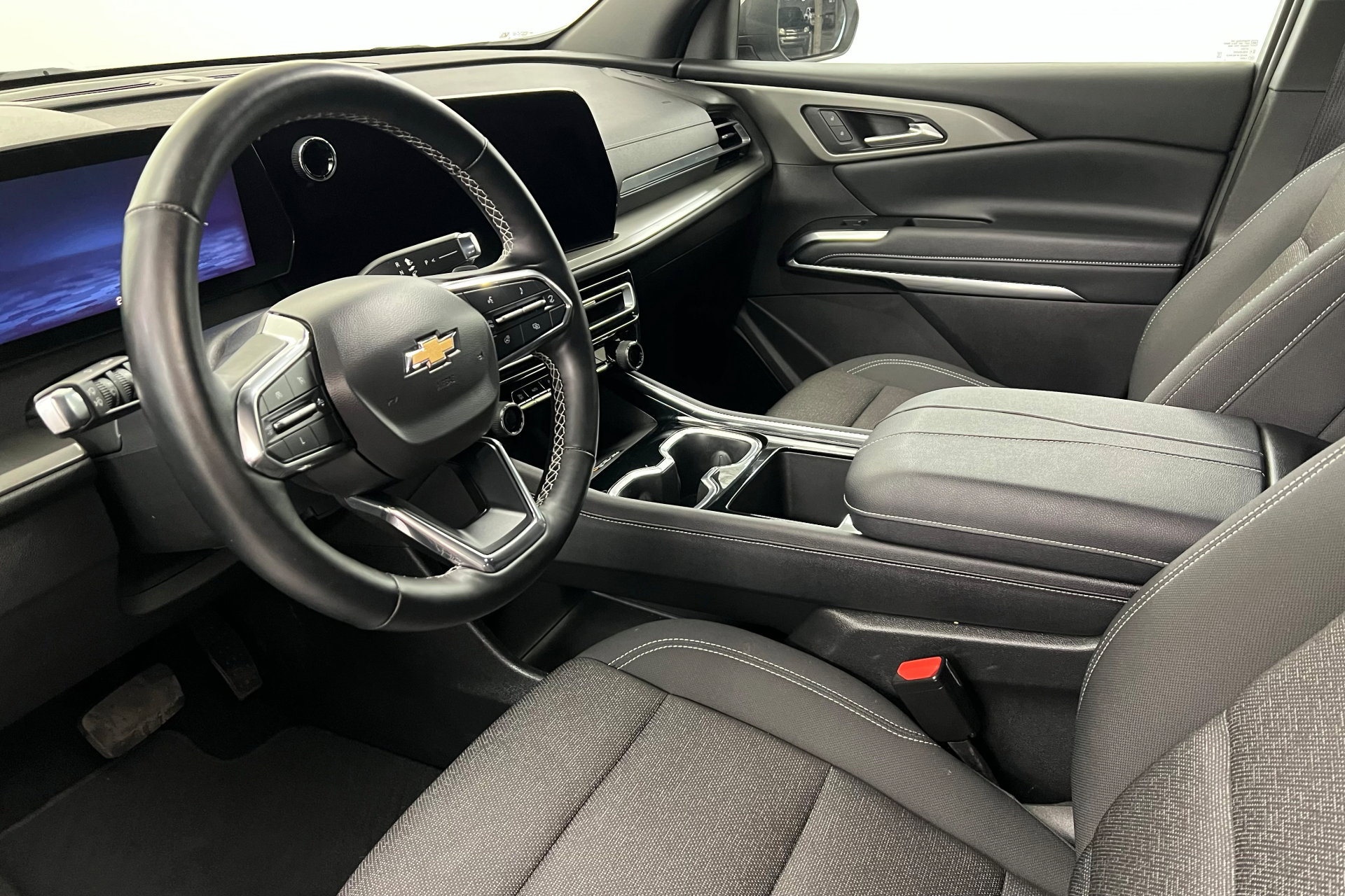 Certified 2025 Chevrolet Traverse LT image 16