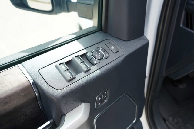 Used 2022 Ford F250 Lariat image 11