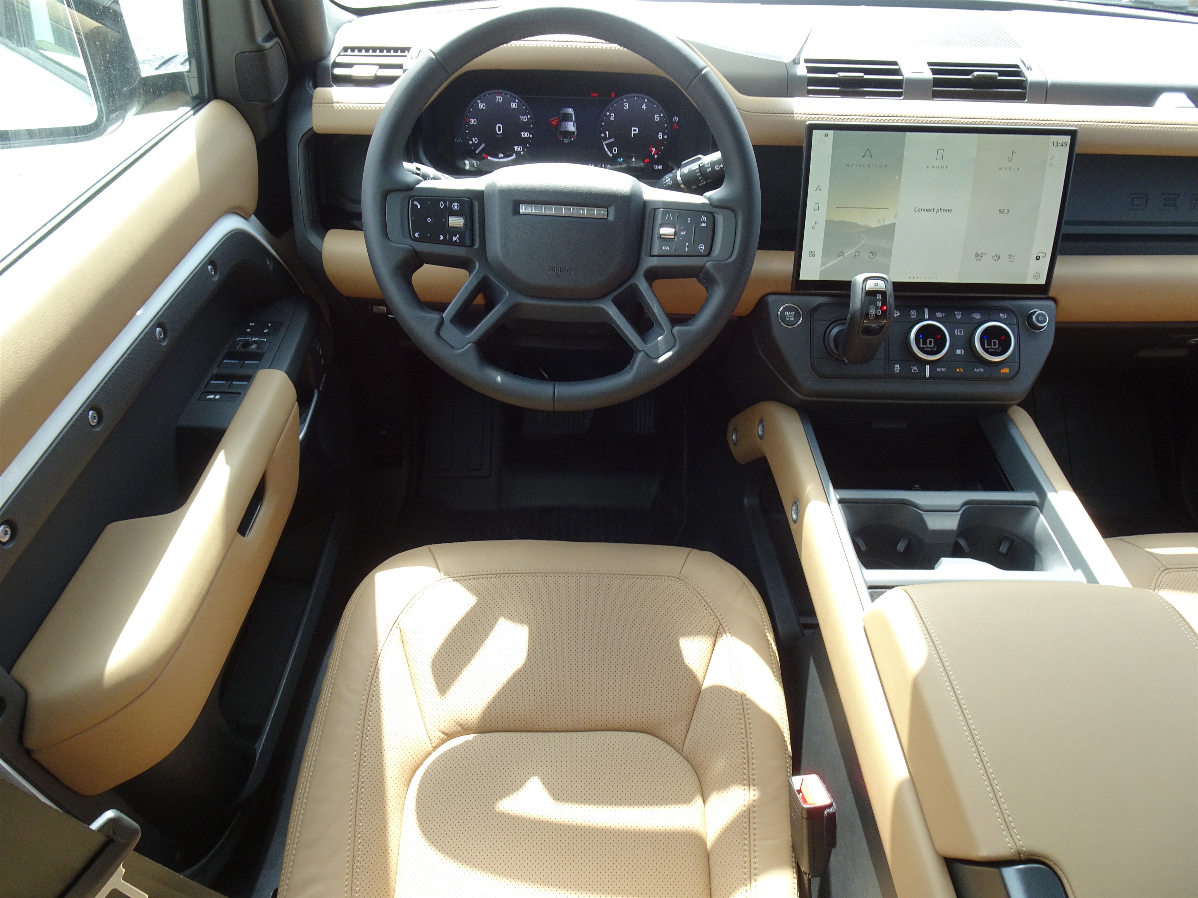 New 2026 Land Rover Defender 110 X-Dynamic SE AWD/4WD image 21