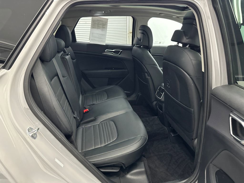 Used 2023 Kia Sportage SX image 17