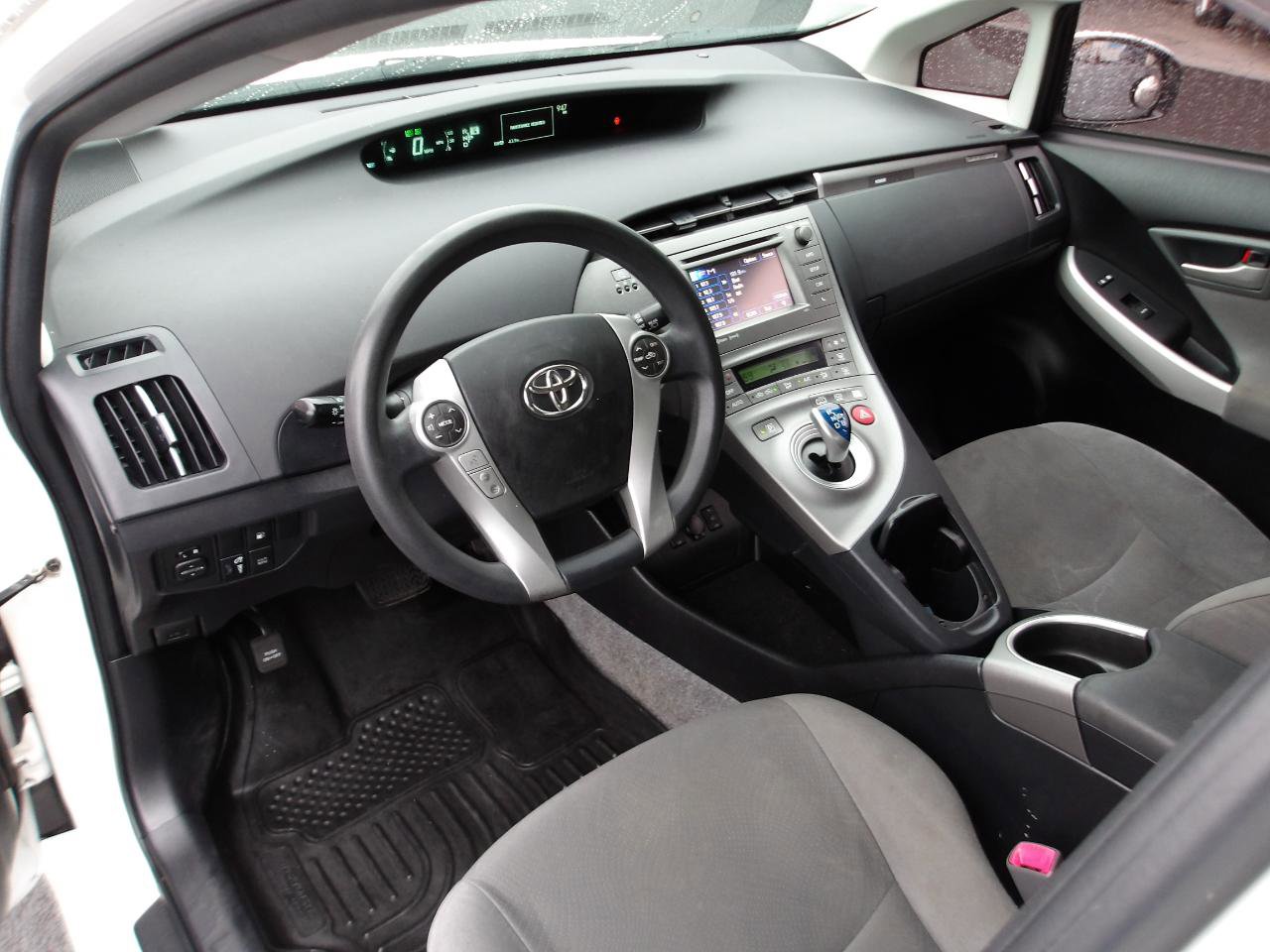 Used 2013 Toyota Prius Prime Plug-In Hybrid FWD image 10