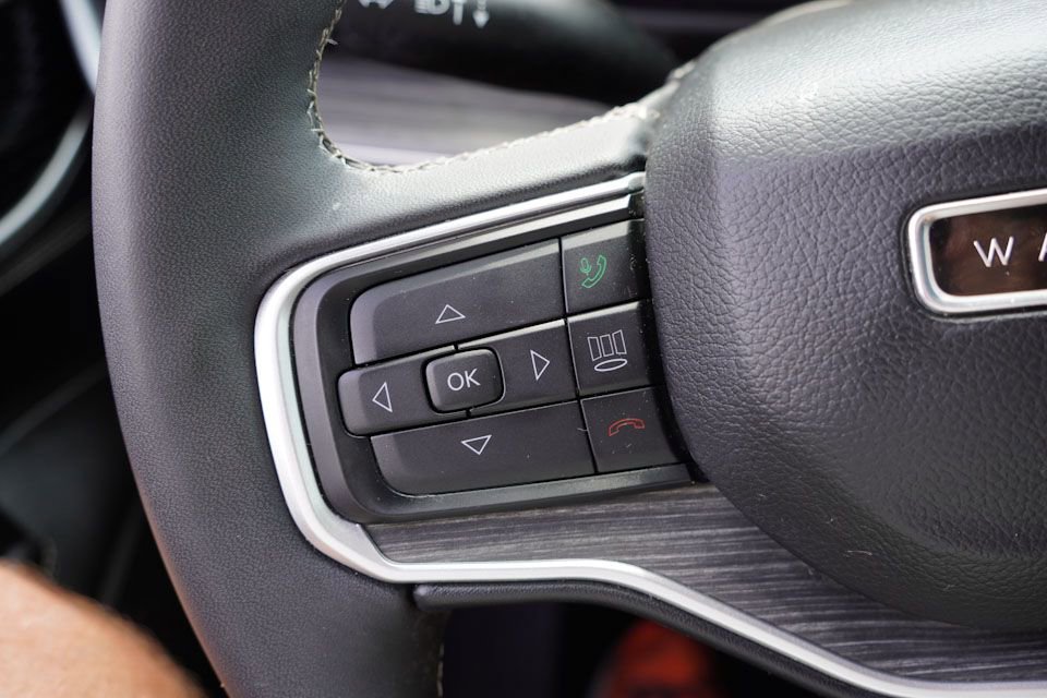 Used 2024 Jeep Wagoneer Series II w/ Flexible Seating Group image 37