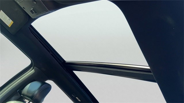 Used 2015 Ford F150 Lariat image 17