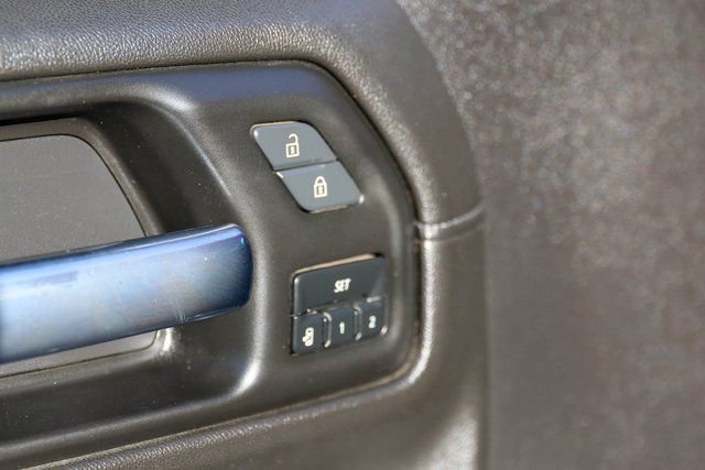 Used 2021 GMC Sierra 1500 SLT image 11