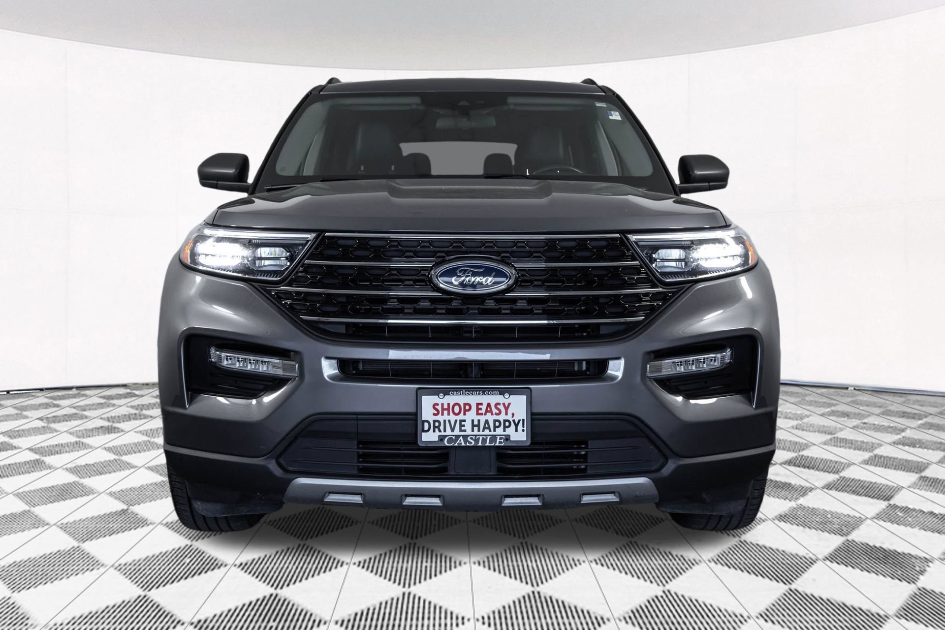 Used 2021 Ford Explorer XLT w/ Equipment Group 202A AWD/4WD image 10