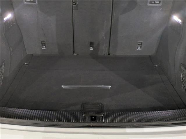 Certified 2025 Audi Q5 2.0T Premium Plus image 6