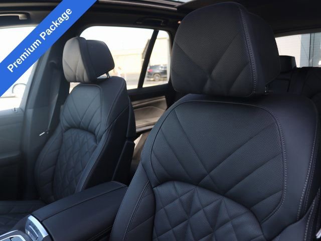 Used 2025 BMW X5 xDrive40i w/ Climate Comfort Package image 9