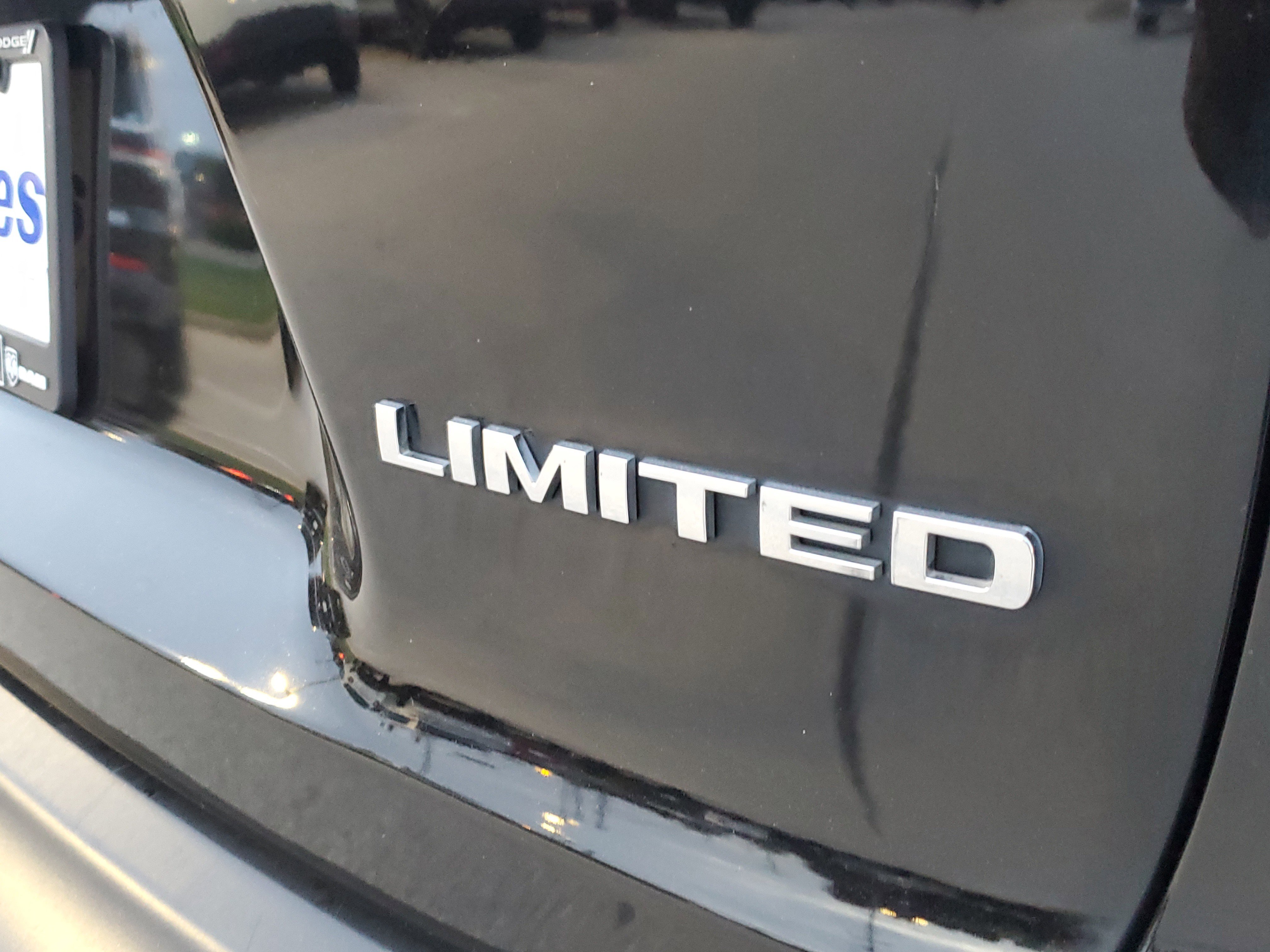 Used 2022 Jeep Cherokee Limited w/ Elite Package image 6