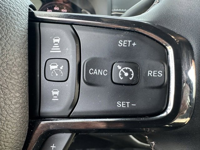 Used 2024 RAM 2500 Limited image 15