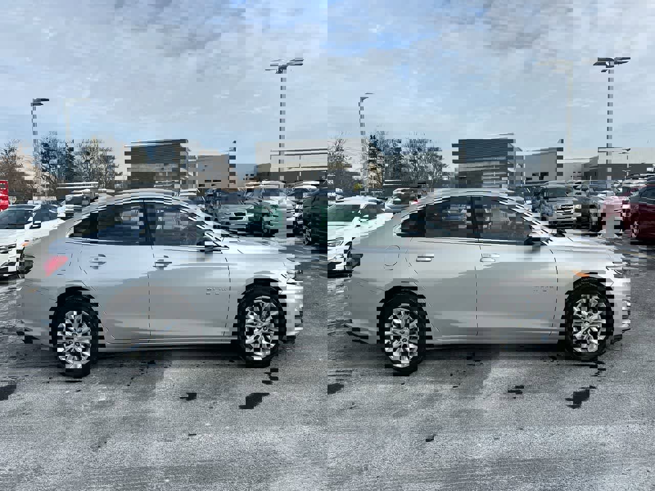 Used 2020 Chevrolet Malibu LT image 14