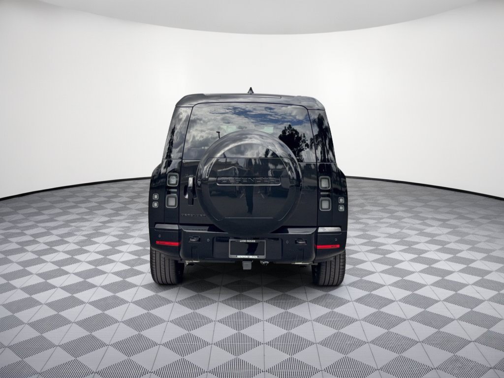 New 2026 Land Rover Defender 130 X-Dynamic SE AWD/4WD image 11