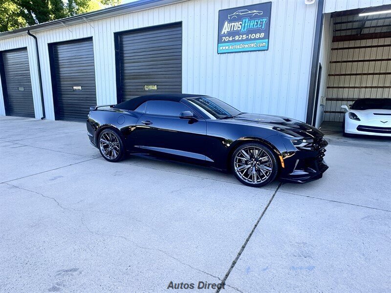 Used 2023 Chevrolet Camaro ZL1 RWD image 7