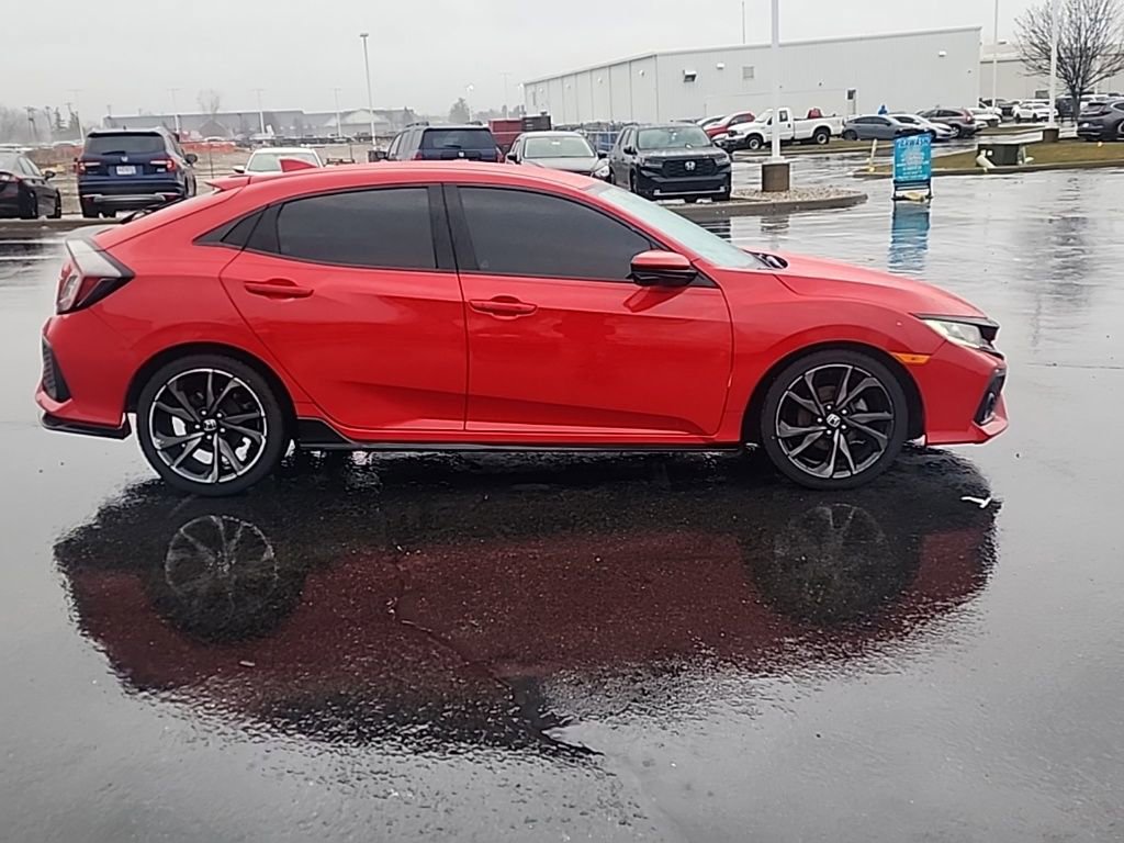 Used 2018 Honda Civic Sport image 9