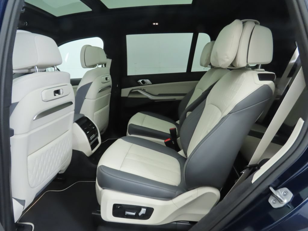 Used 2026 BMW X7 xDrive40i w/ Executive Package AWD/4WD image 23