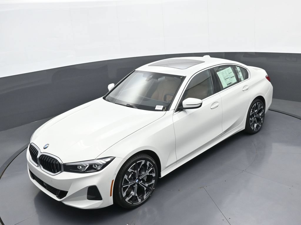 New 2026 BMW 330i xDrive Sedan w/ Convenience Package AWD/4WD image 30