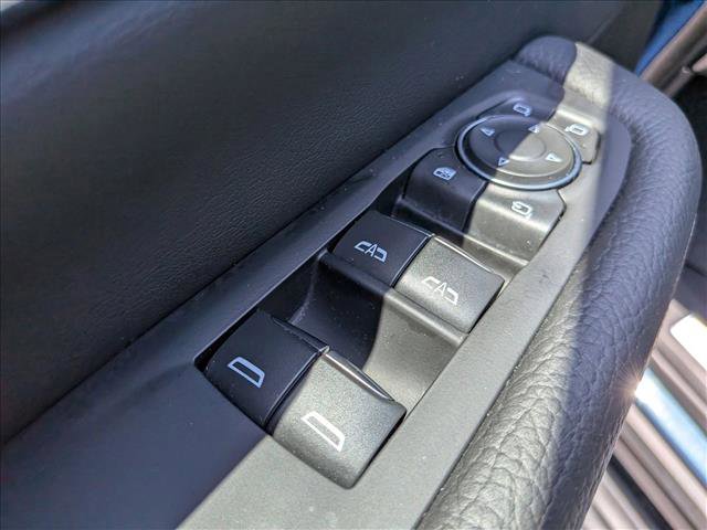 Used 2025 GMC Yukon Denali w/ Sun & Power Step Package AWD/4WD image 11