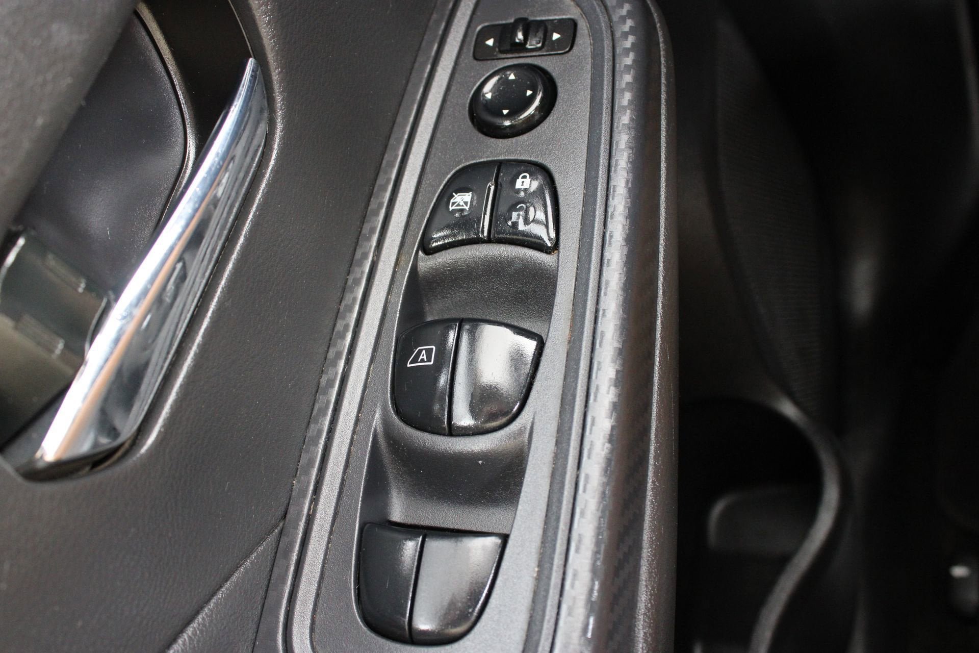 Used 2023 Nissan Versa SV w/ Trunk Package FWD image 21