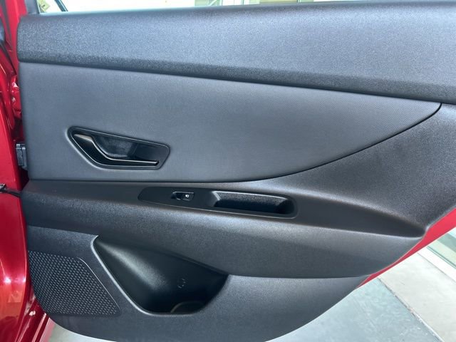 Certified 2025 Hyundai Elantra Sport image 27