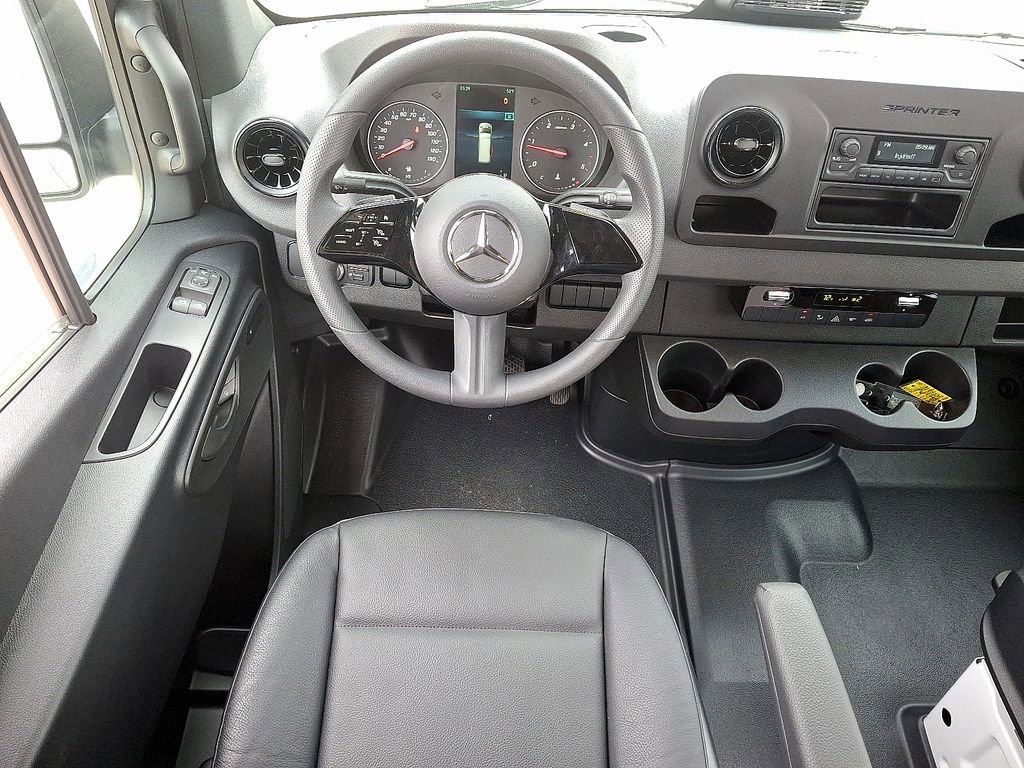 Used 2025 Mercedes-Benz Sprinter 2500 image 12