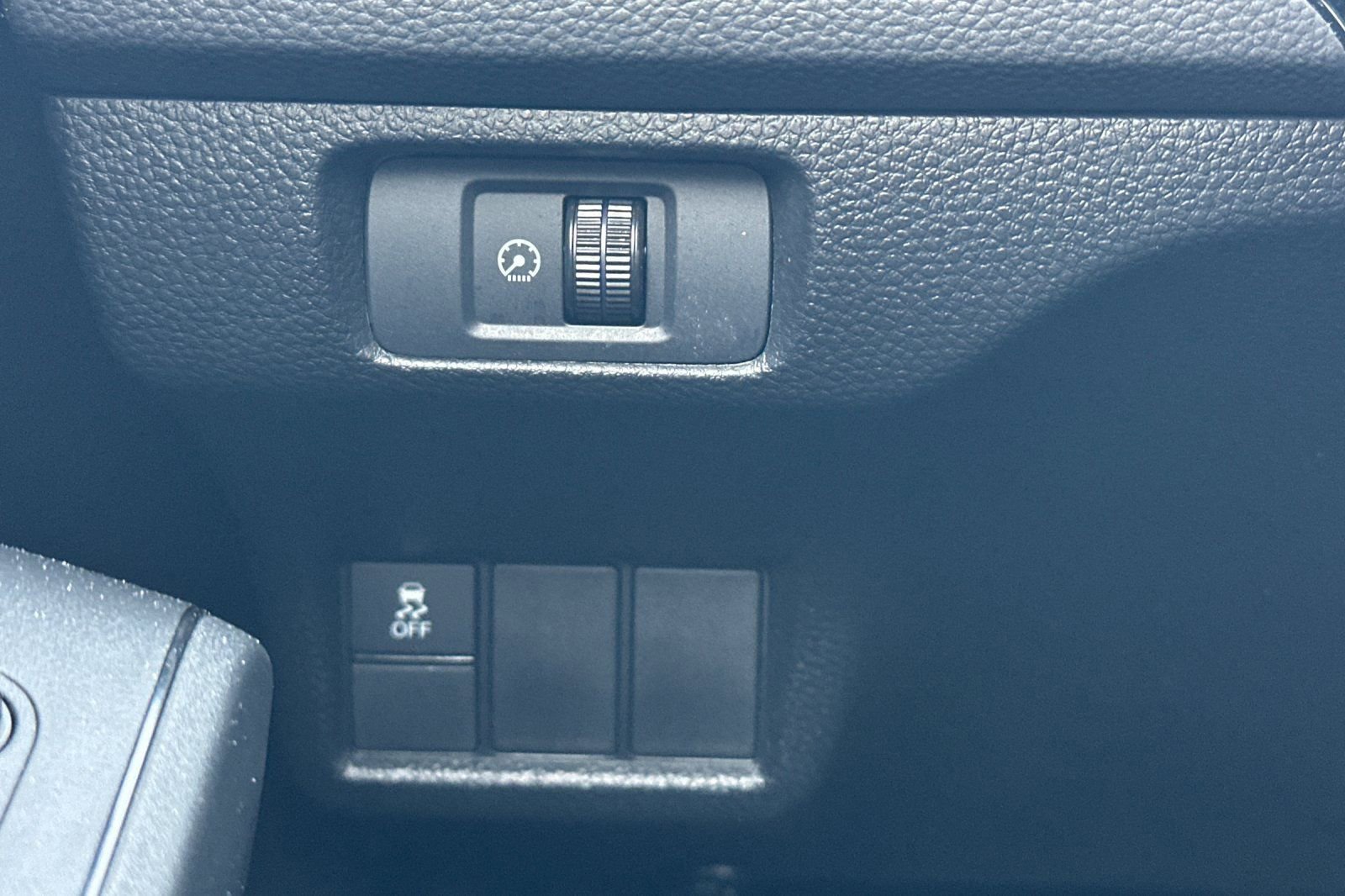 Used 2025 Honda Civic Sport image 30