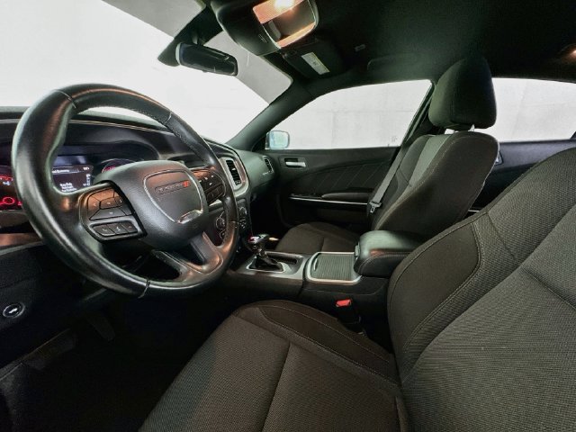 Used 2020 Dodge Charger SXT RWD image 19