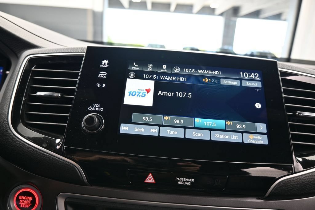 Used 2025 Honda Passport EX-L image 28