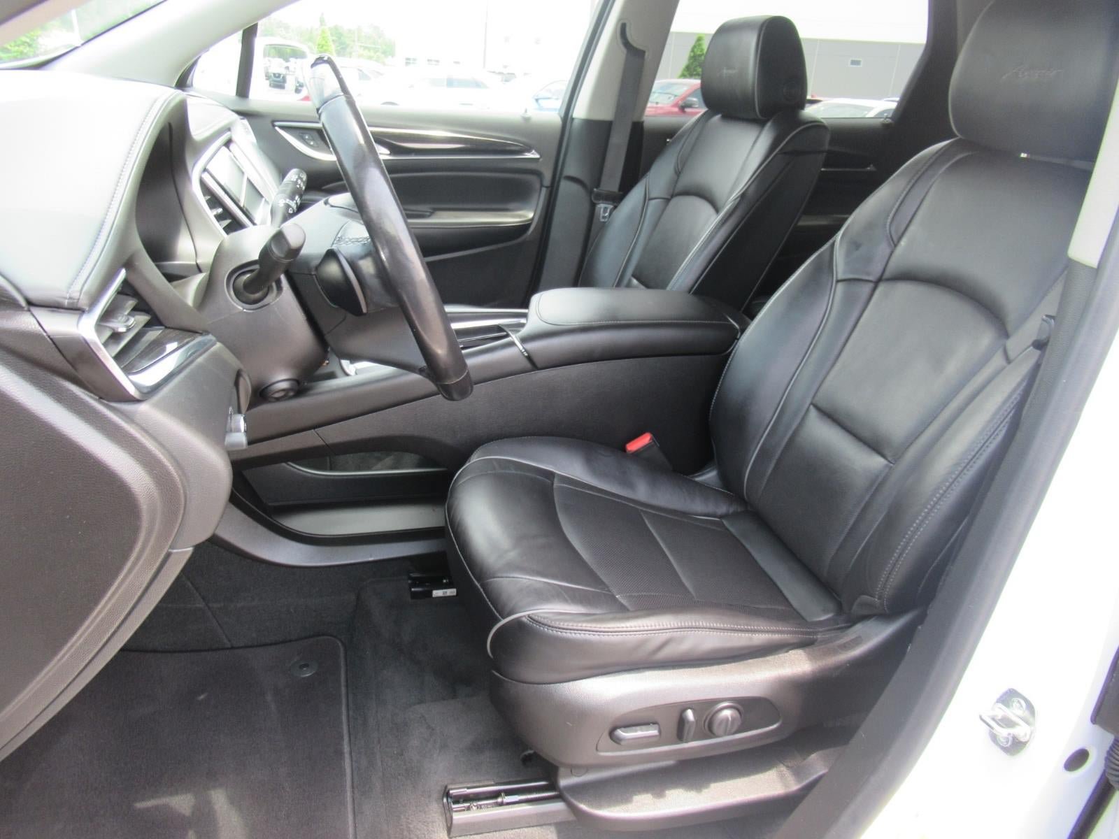 Used 2019 Buick Enclave Avenir w/ Avenir Technology Package FWD image 20