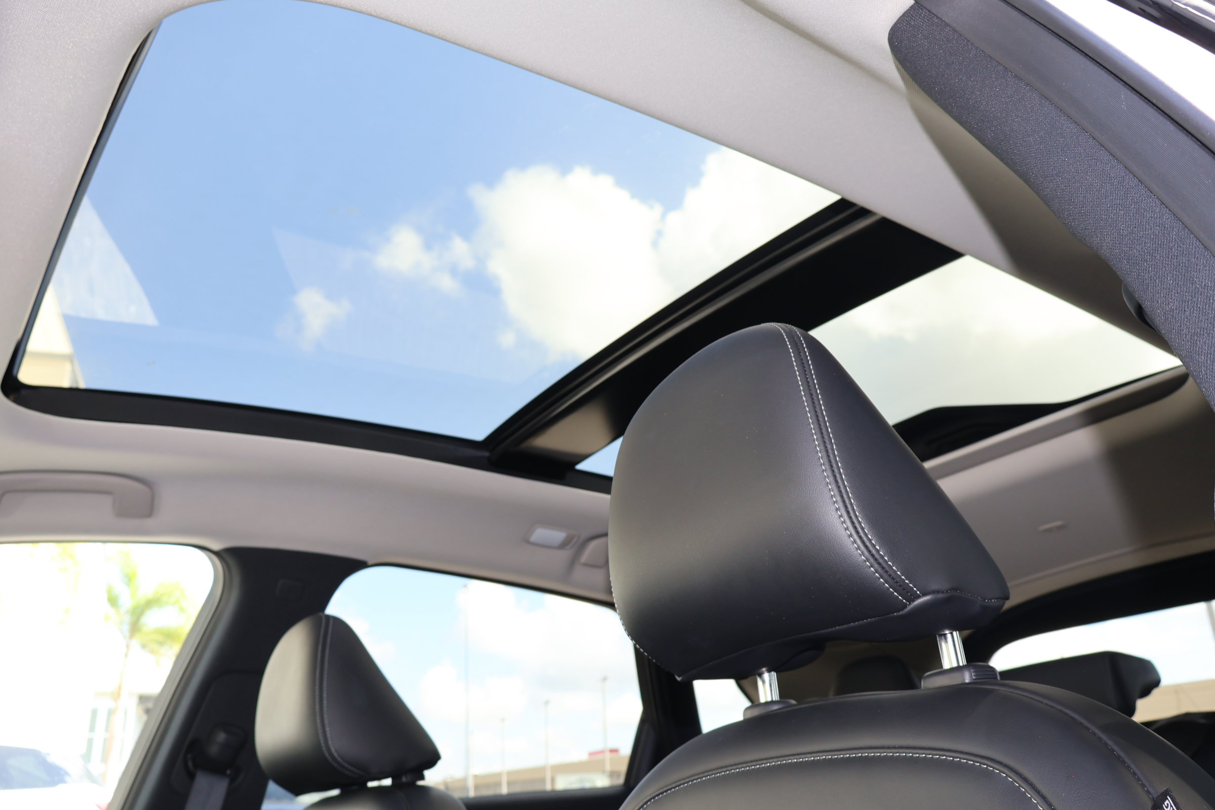 Certified 2023 INFINITI QX50 Luxe FWD image 5