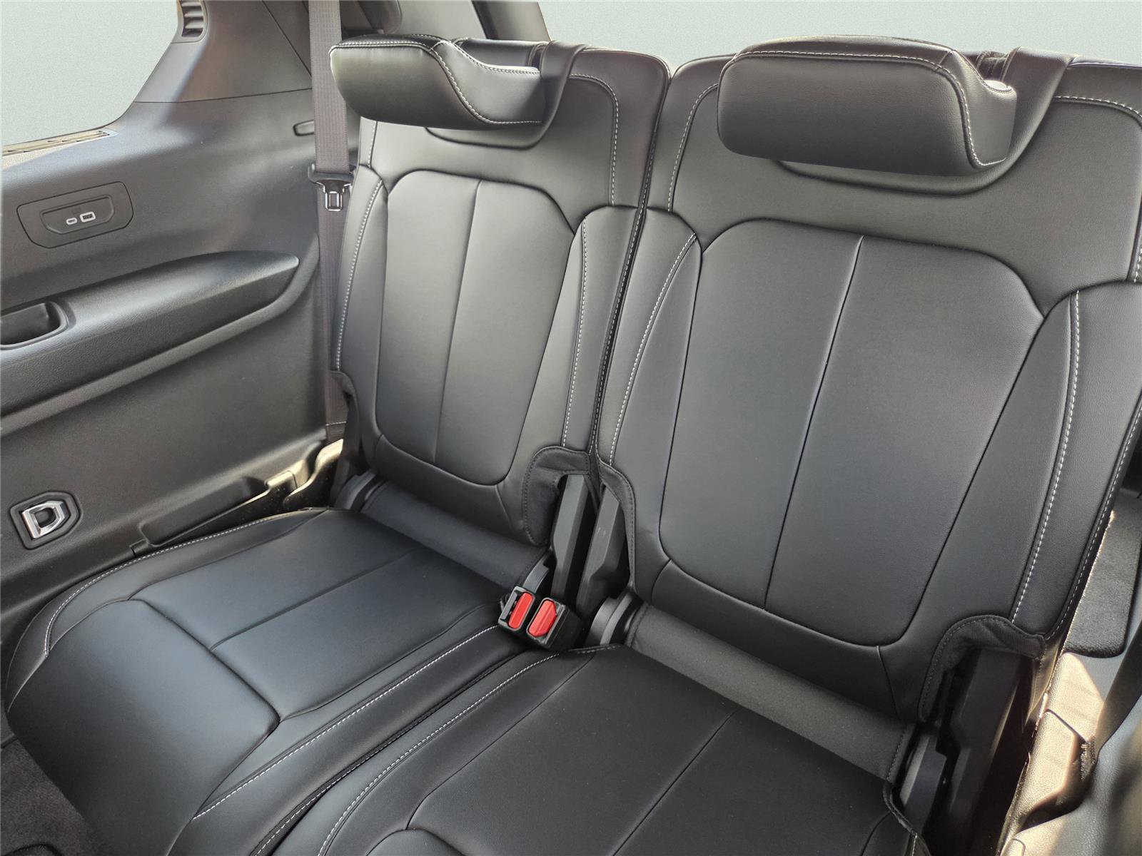 New 2026 Jeep Grand Cherokee L Limited image 25