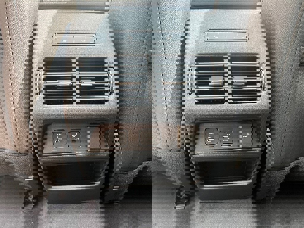 Used 2025 Land Rover Discovery Sport S AWD/4WD image 25