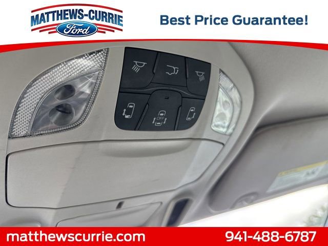 Used 2017 Chrysler Pacifica Limited image 26
