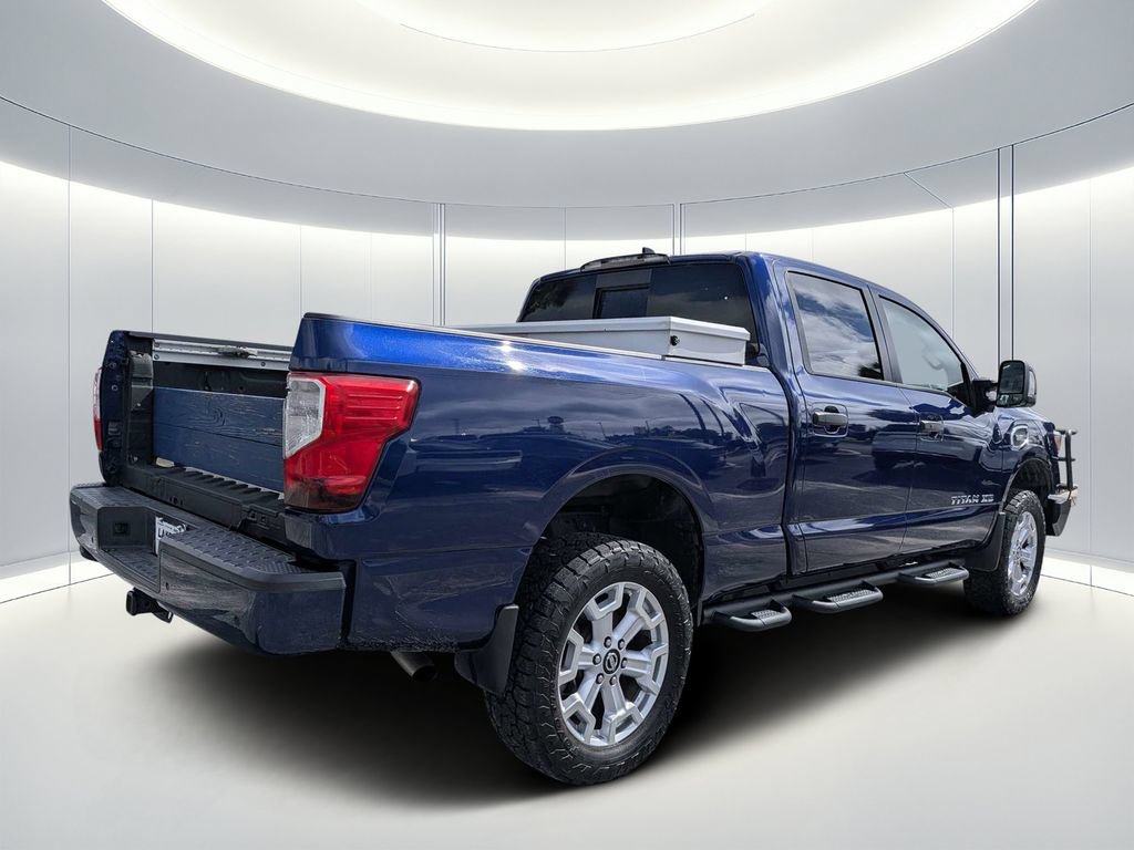Used 2022 Nissan Titan SV w/ SV Convenience Package AWD/4WD image 4