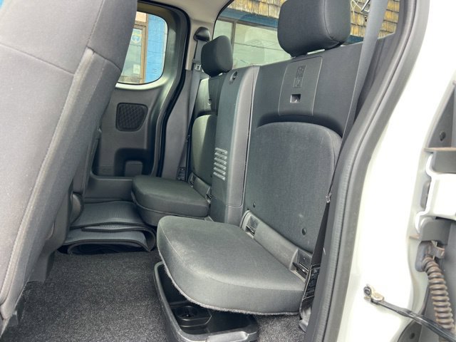 Used 2022 Nissan Frontier S RWD image 10