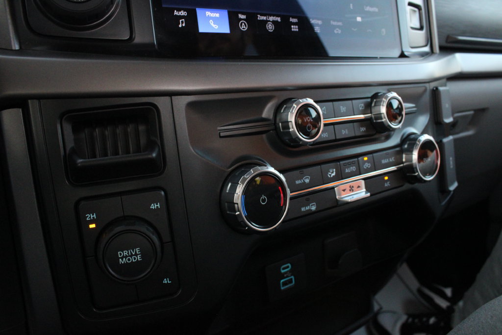 Used 2024 Ford F150 XLT AWD/4WD image 16